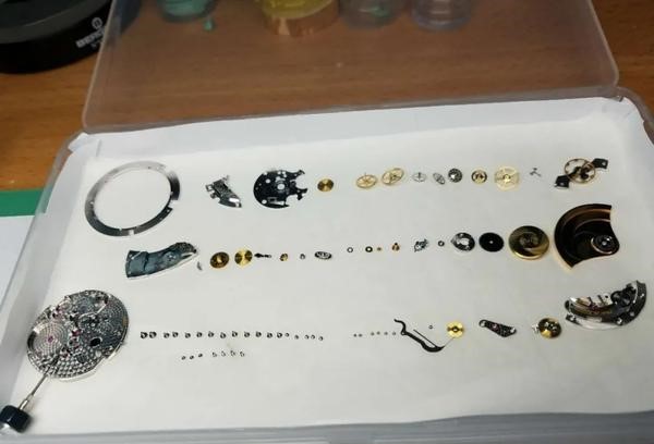 Watches are not a tax on your IQ, but excessive maintenance and repairs are a tax on your IQ!(图6)