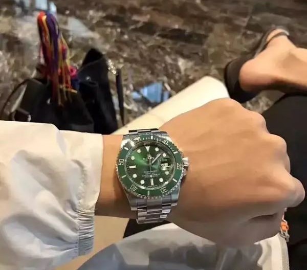 watch necessity Is a watch a necessity for men?(图3)