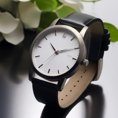 Top Features of Stainless Steel Quartz Wristwatches: Style Meets Durability(图1) Top Features of Stainless Steel Quartz Wristwatches: Style Meets Durability(图1)