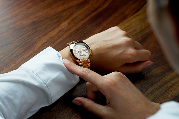 How Do You Choose the Best Womens Chronograph Watches for Your Lifestyle?(图2)