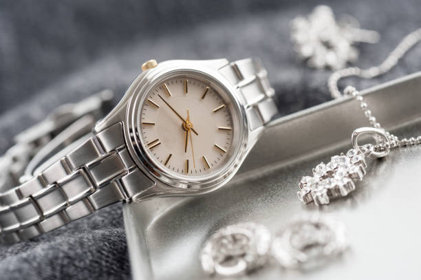 How Do You Choose the Best Womens Chronograph Watches for Your Lifestyle?(图3)